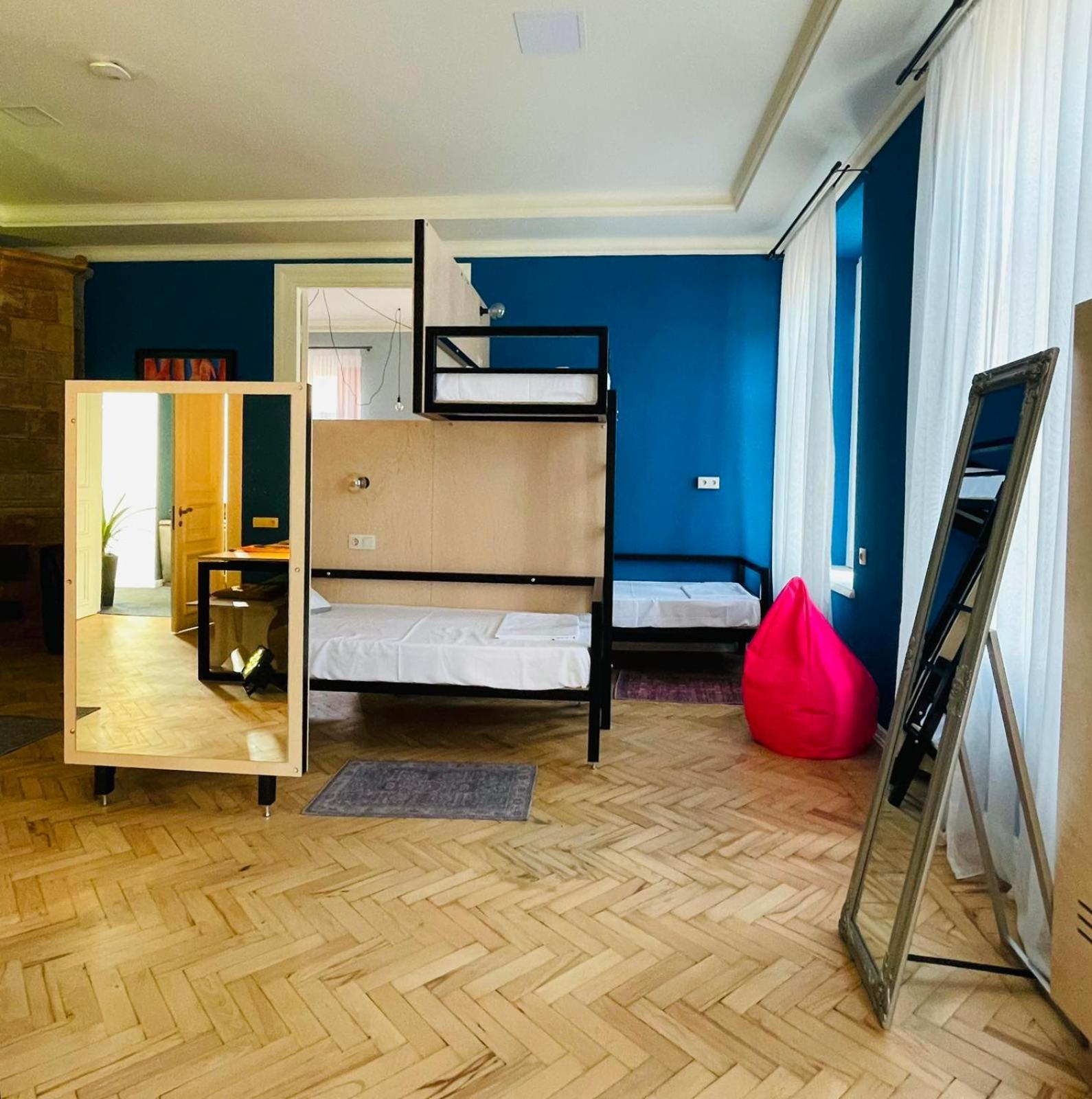 Communa Good Vibes Тбілісі Екстер'єр фото